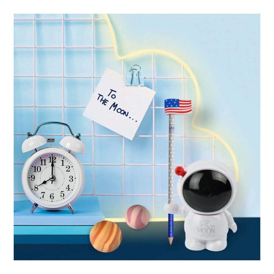Sacapuntas De Manivela - To The Moon And Back